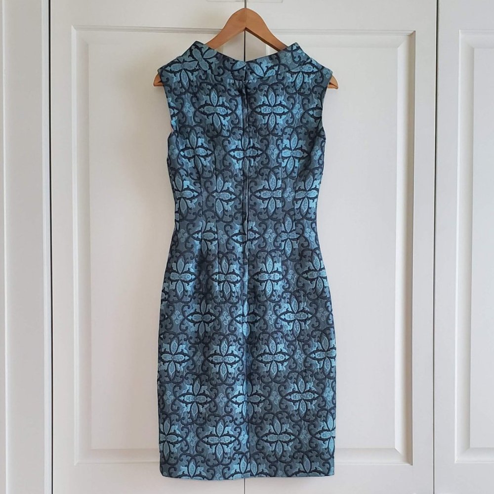 Vintage 1950's Fitted Brocade Dress - Picture 5 of 12
